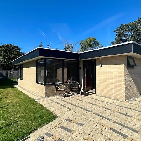 Holiday home Wildrijk 28 *